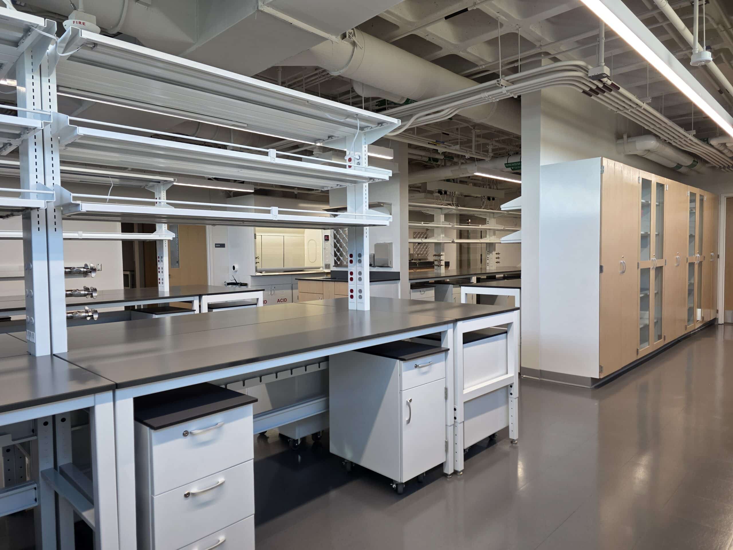 BasikBench® Stand-Alone Laboratory Workbench - Kewaunee